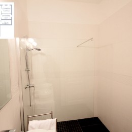 Salle de bain du 1er étage : Douche à l’italienne